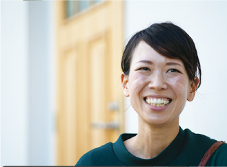 代表 麦谷まい
